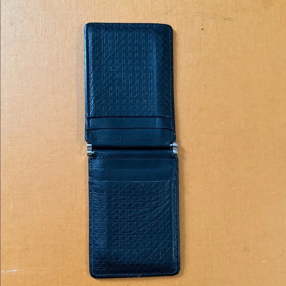 Salvatore Ferragamo Made In Italy Mini Gancino Textured Leather Card Case.